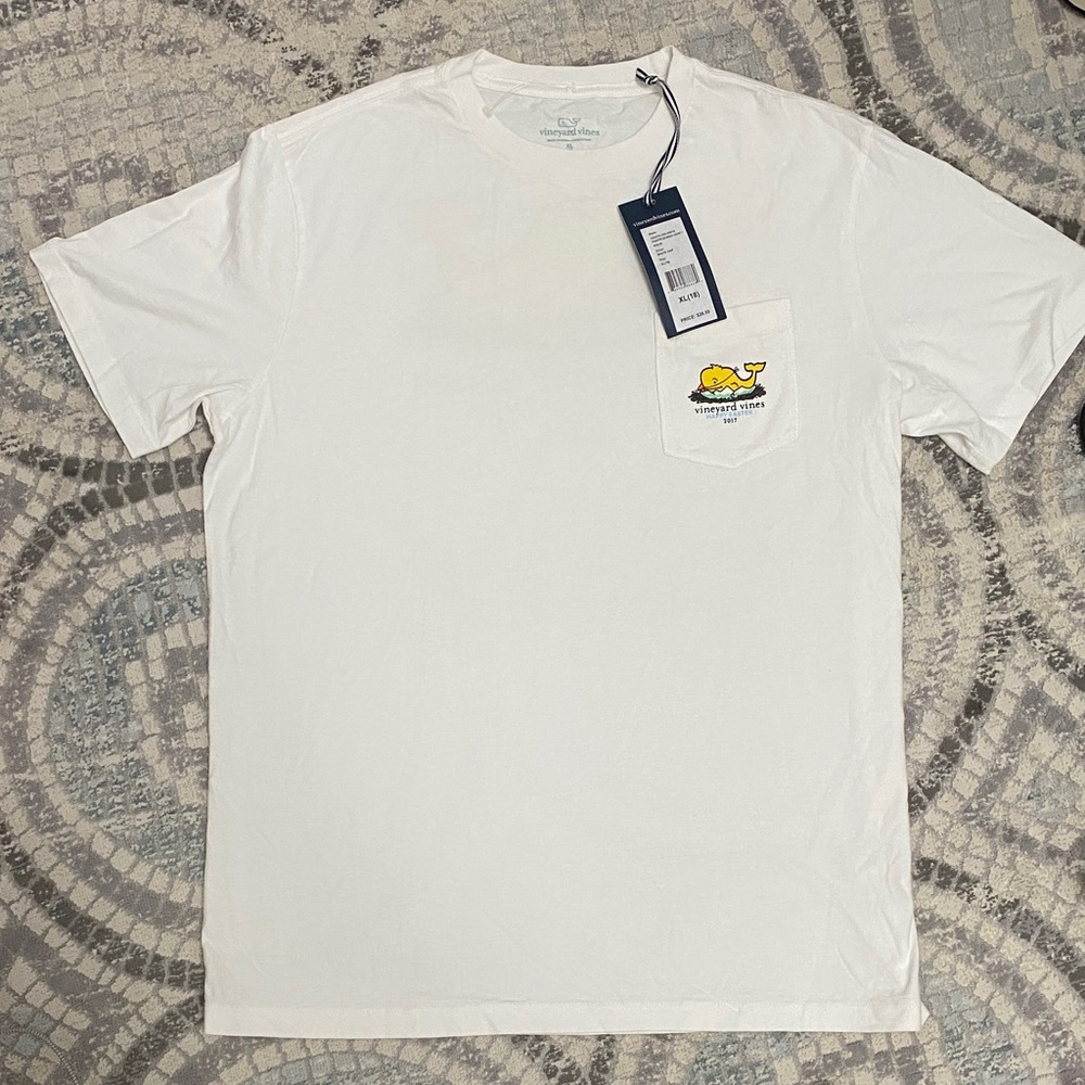 Vineyard Vines 2017 Easter Logo T-shirt